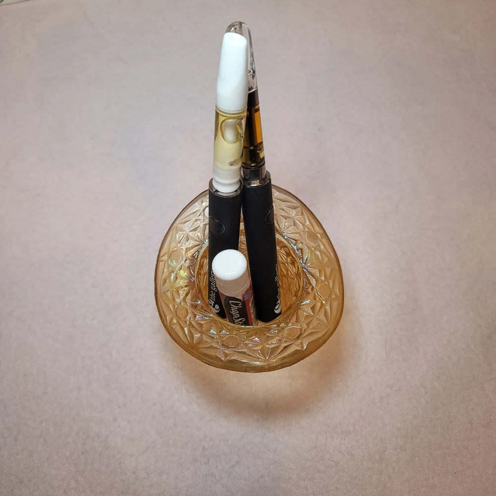 0828. Vintage~ CUTE ~ Amber Glass ~ Top Hat ~ Toothpick, Vape, Vase, Holder for?